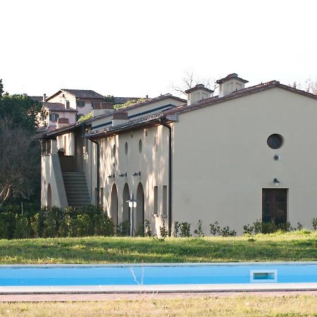 San Ruffino Apartments Lari Exterior foto