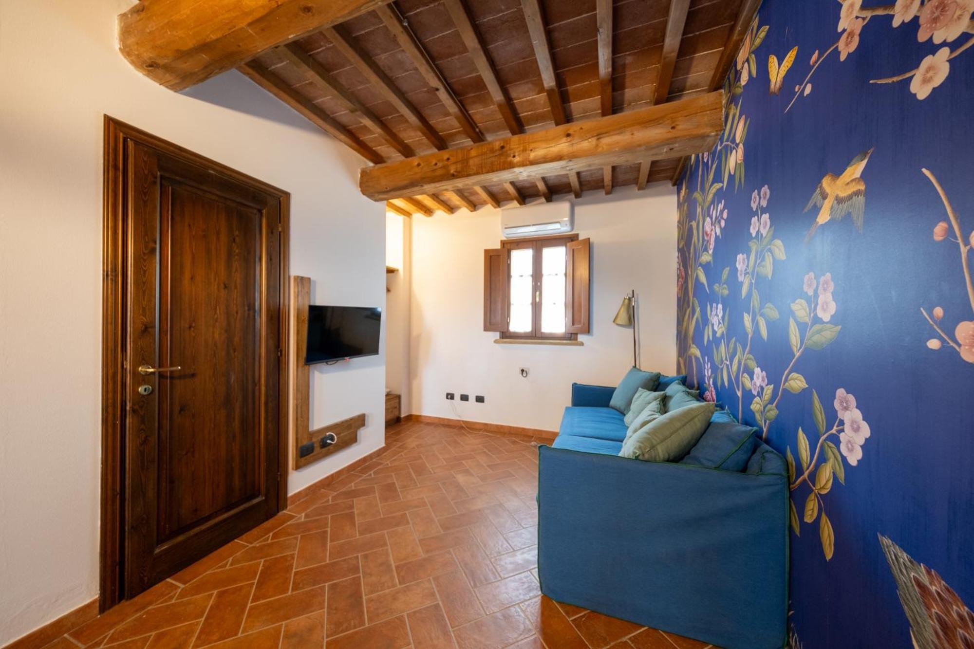 San Ruffino Apartments Lari Exterior foto